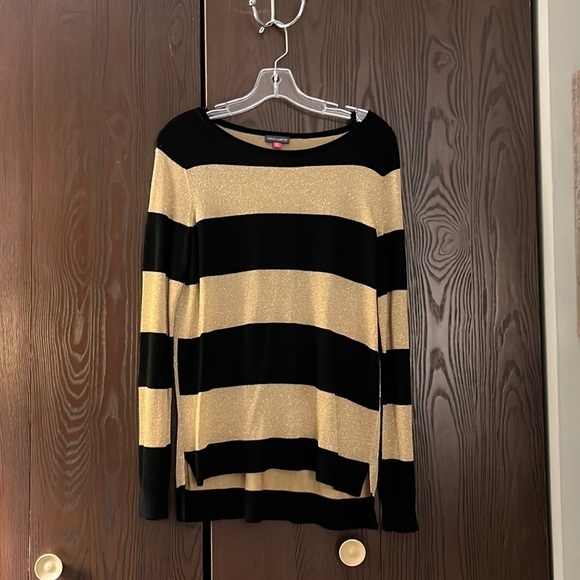 Vince Camuto long sleeved sweater of bands of shiny gold and black. Size Medium - Picture 1 of 8